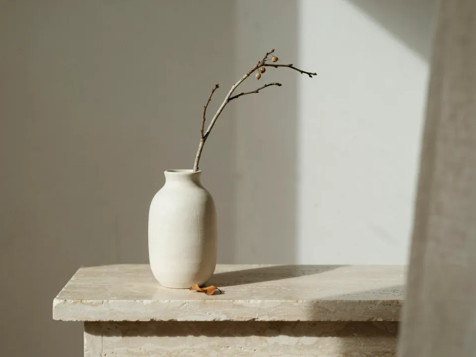 Quiet still life: Plaster, window light, one object